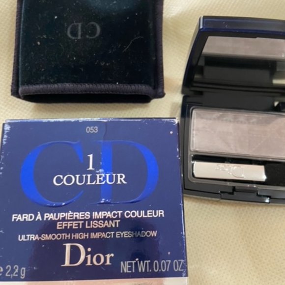 NEW DIOR EYESHADOW - Picture 2 of 4